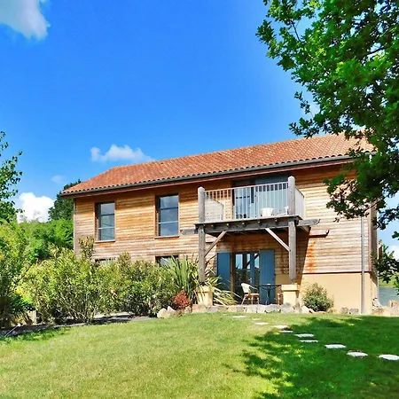 Le Hangar Holiday home